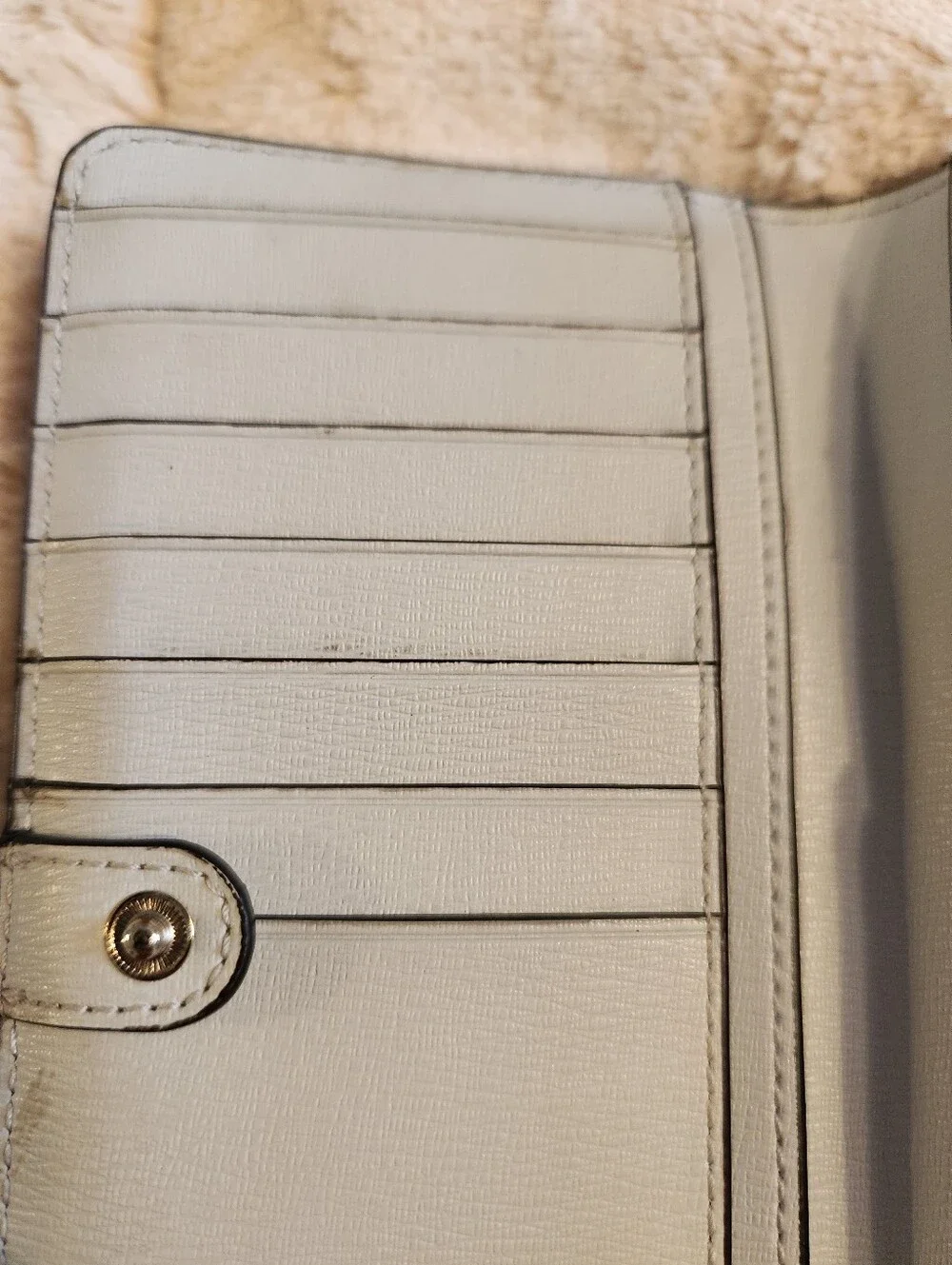 Kate Spade New York Off White / Cream Leather Wallet, Card Cash Coin Slots EUC